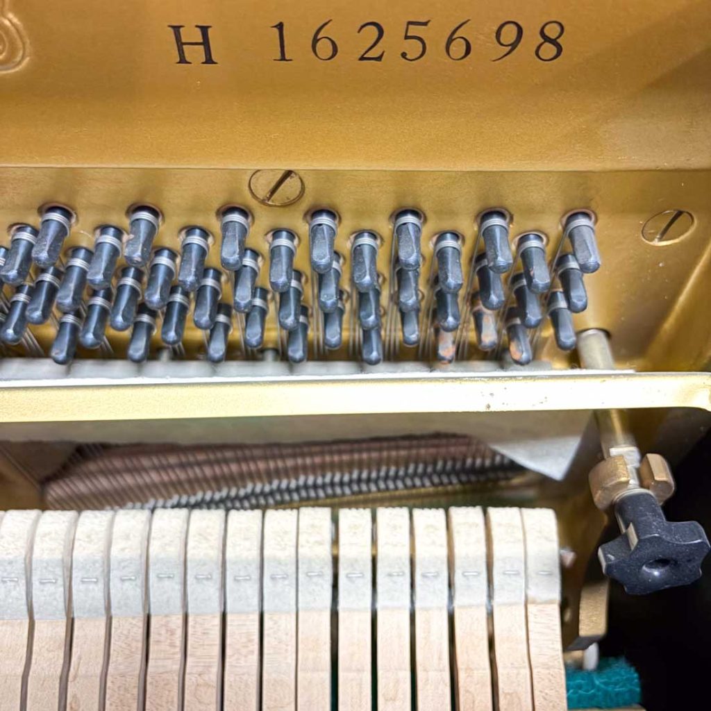 1973 Yamaha U3 Traditional Upright #1625698