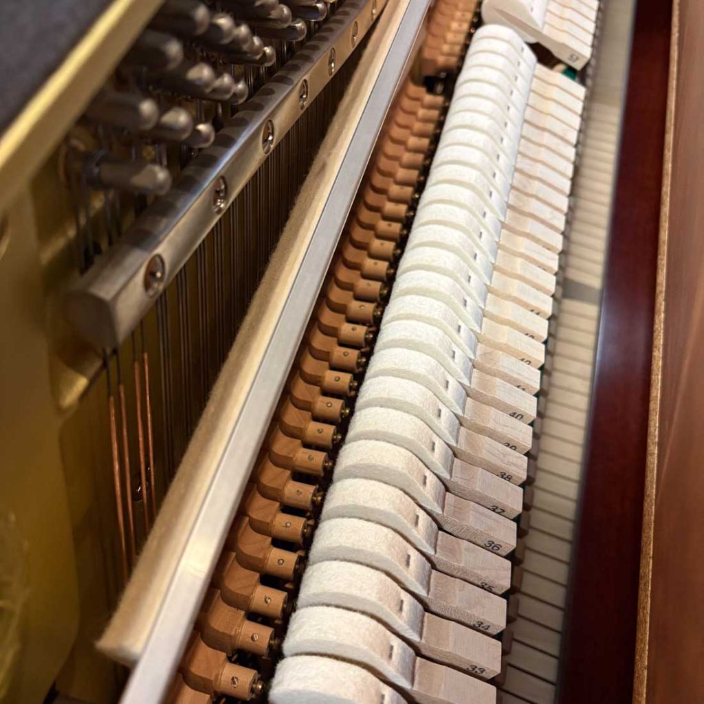 2003 Yamaha M500QA Traditional Upright #287414