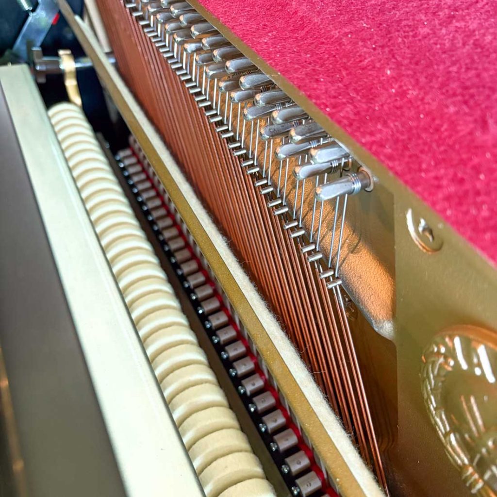 2015 Yamaha P22 Traditional Upright #J32307079