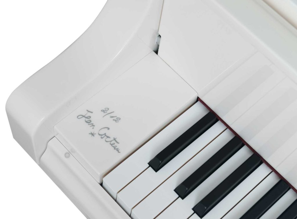 Bösendorfer Cocteau 214VC Grand