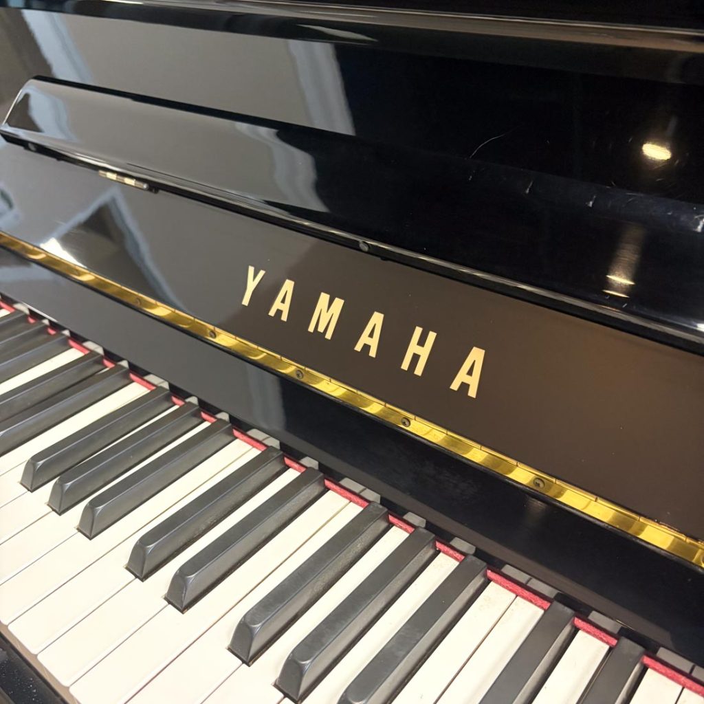 1995 Yamaha U3 Traditional Upright #YT187235