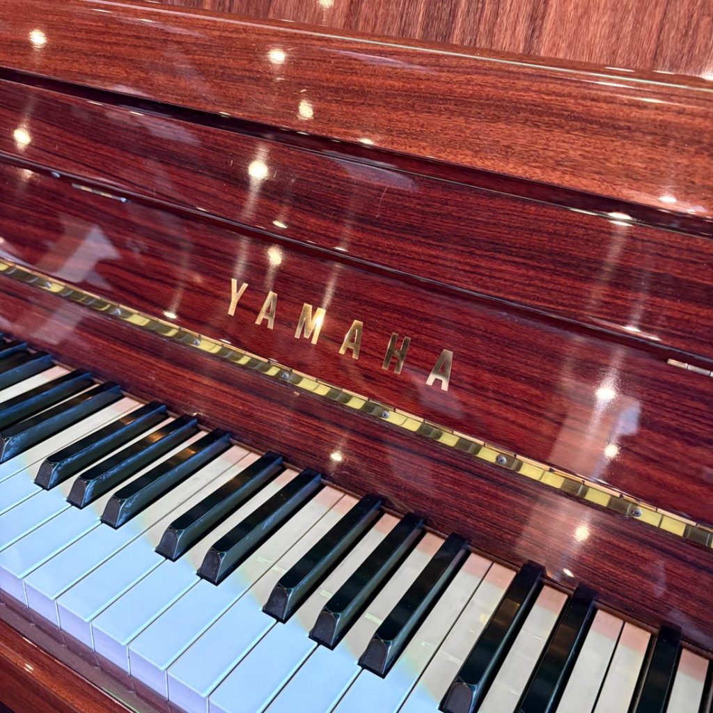 1988 Yamaha M1B Traditional Upright #4622197