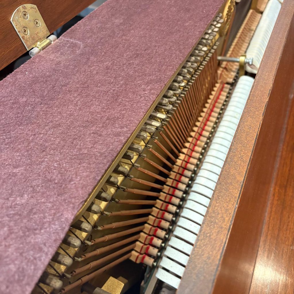 1987 Yamaha P22 Traditional Upright #103782