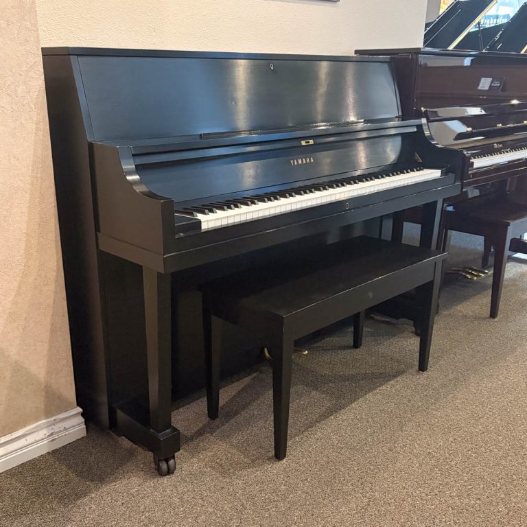 1985 Yamaha P22 Traditional Upright #U176636