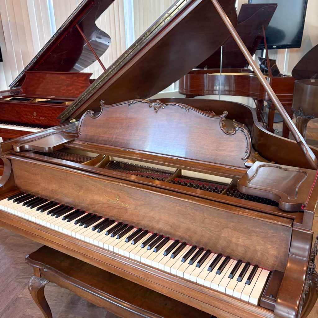 1926 Steinway & Sons L “Louis IV” Traditional Grand #245491