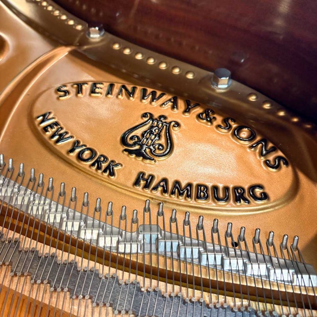 1998 Steinway & Sons L “Tiffany” Traditional Grand #545852