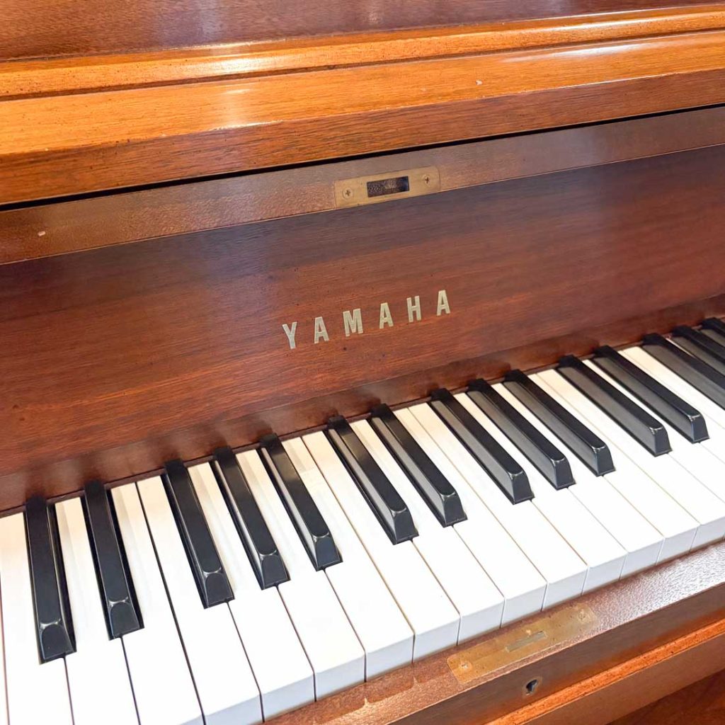 1993 Yamaha P22 Traditional Upright #176984