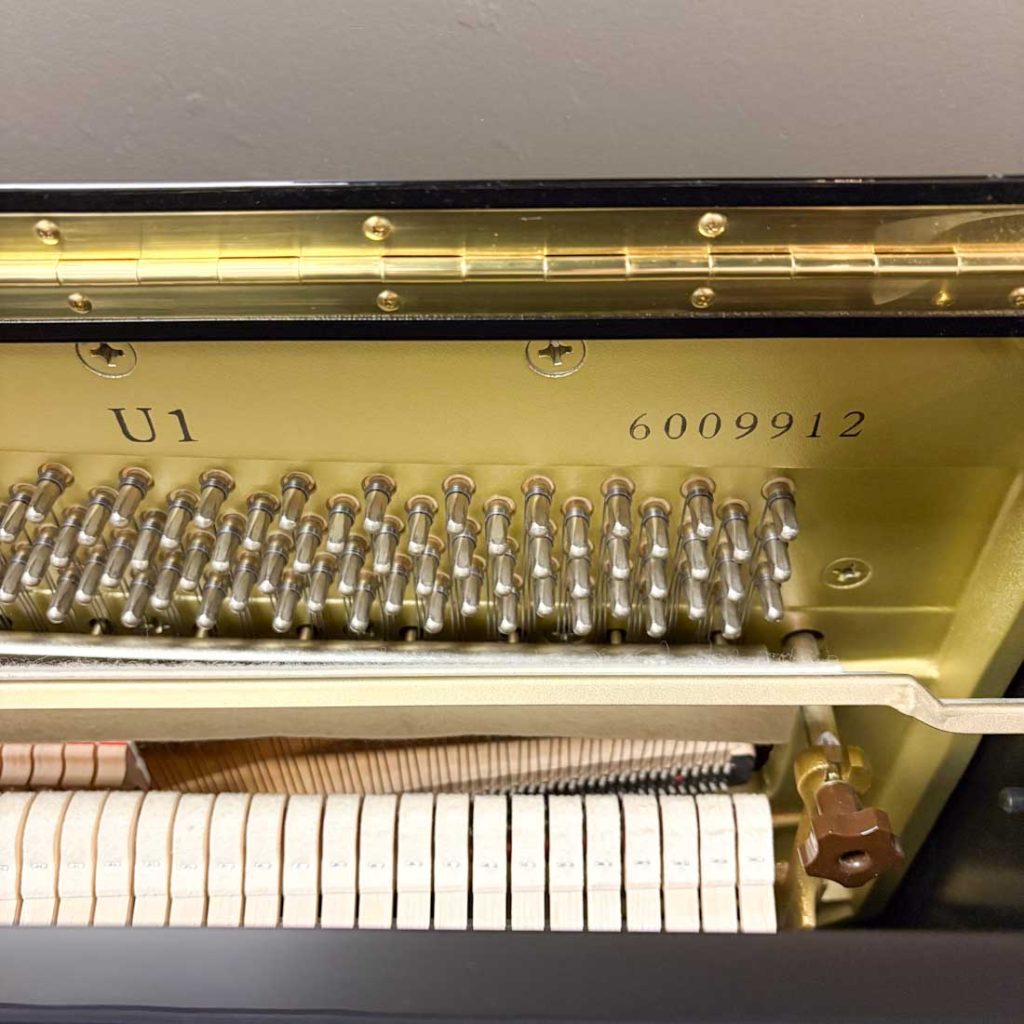 2002 Yamaha U1 Traditional Upright #6009912