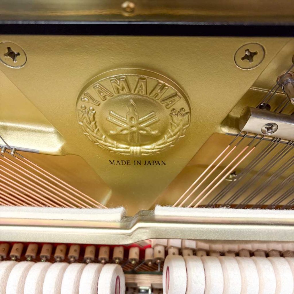 2002 Yamaha U1 Traditional Upright #6009912