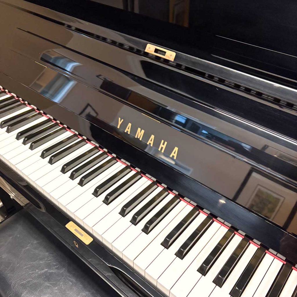 2002 Yamaha U1 Traditional Upright #6009912