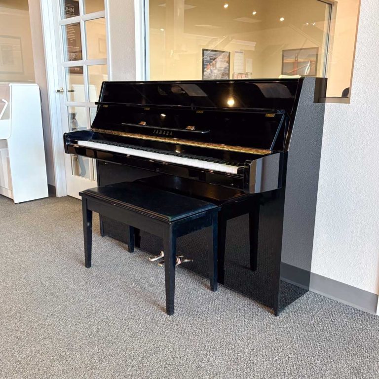 1991 Yamaha M1E Traditional Upright #170960